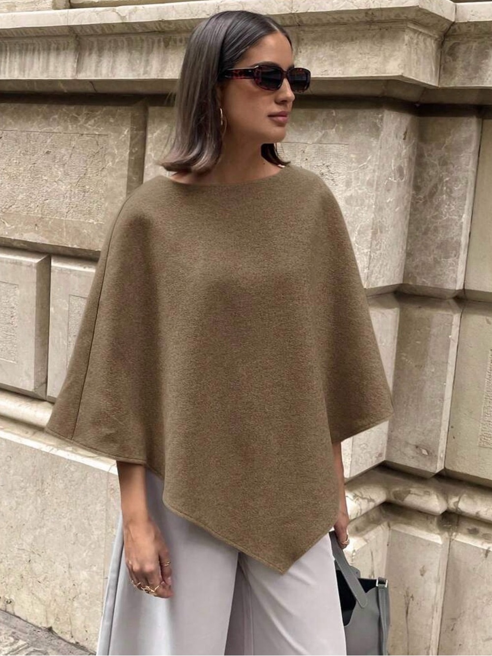 *NWOT* Women’s Elegant Poncho Cape Sweater Shawl